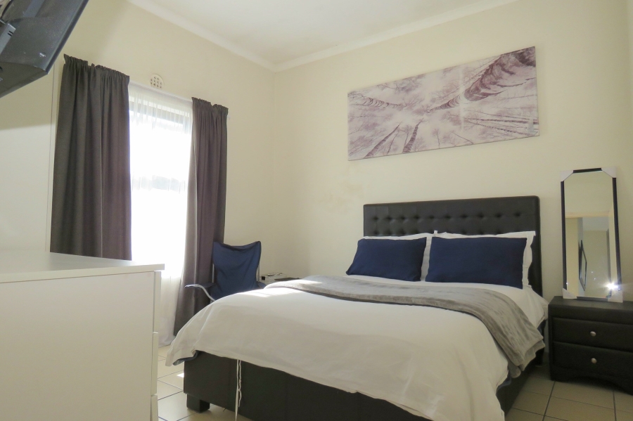 2 Bedroom Property for Sale in Parklands Western Cape